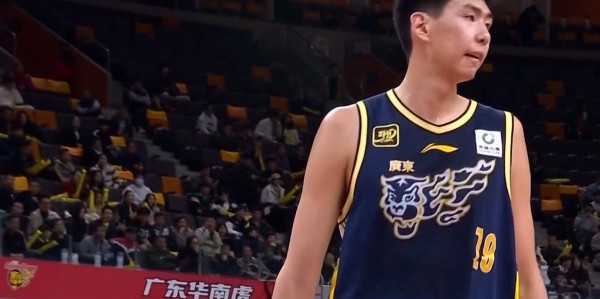 加盟广东队！男篮最强锋线正式放弃NBA，保送杜锋躺进总决赛！
